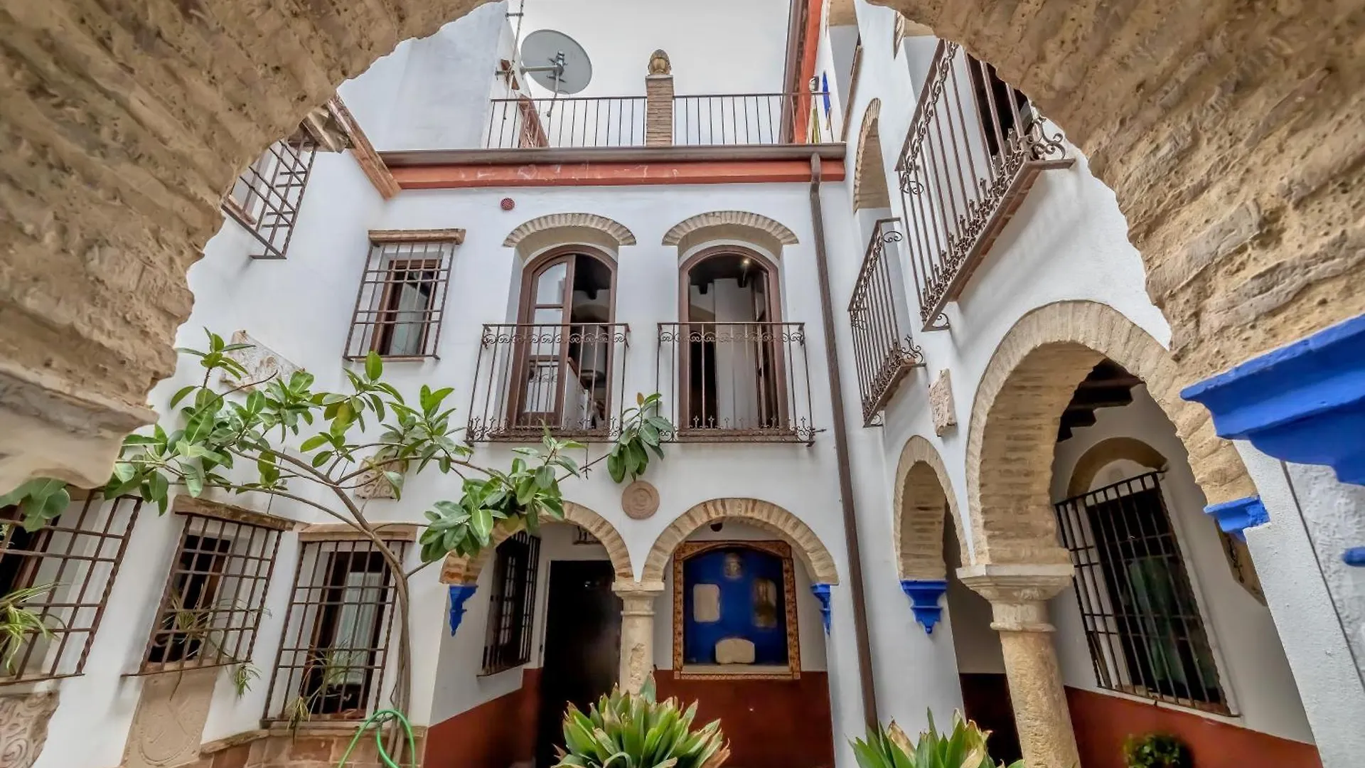 El Capricho De 1849 & Parking Apartment Cordoba