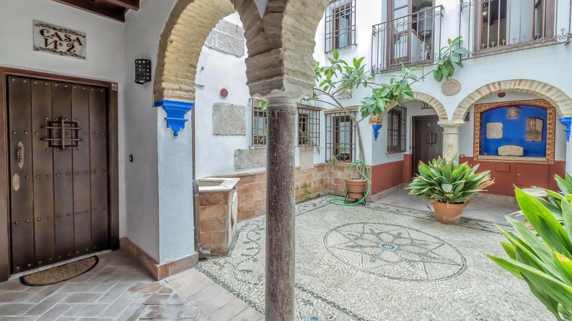 El Capricho De 1849 & Parking Apartment Cordoba Spain